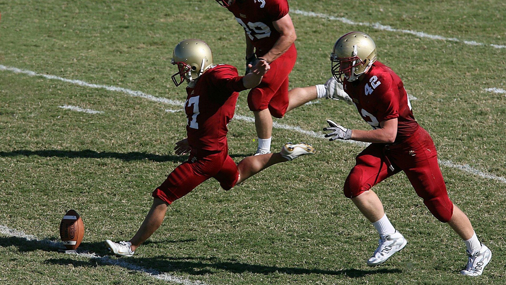 雷迪克深度剖析，里夫斯凭借三分与禁区冲击的完美平衡重塑进攻艺术